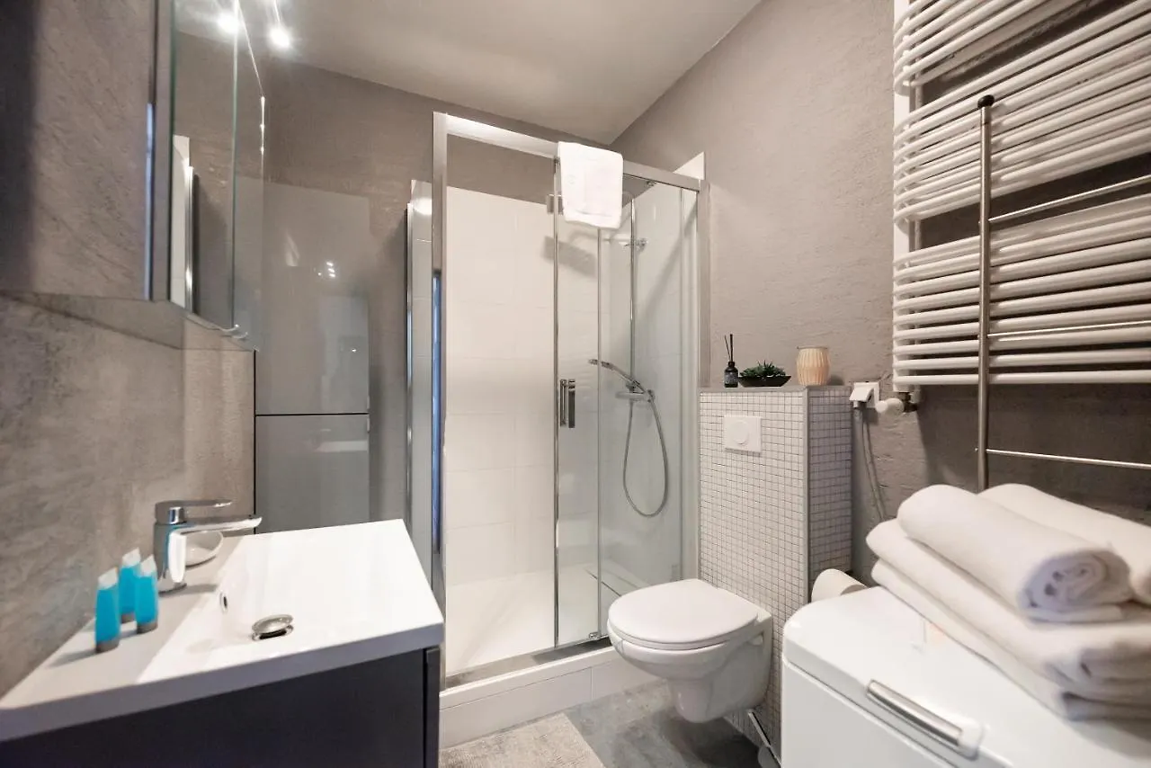 Wola 8Th Floor Rose Apartment Varsovia